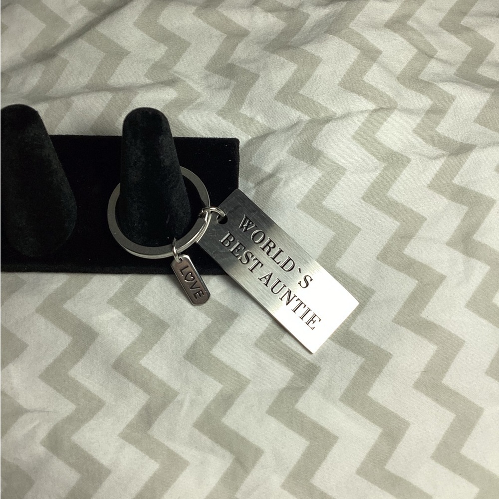World’s Best Auntie Keychain